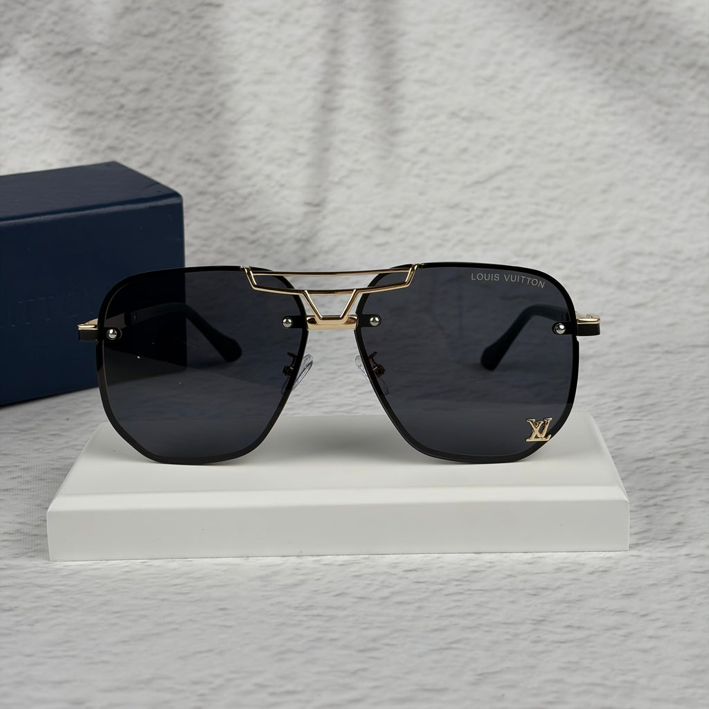 Modern Aviator Sunglasses Gold Metal Frame UV Protection Shades