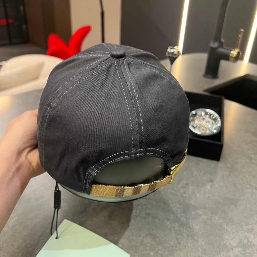 Effortless Elegance: Minimalist Baseball Cap