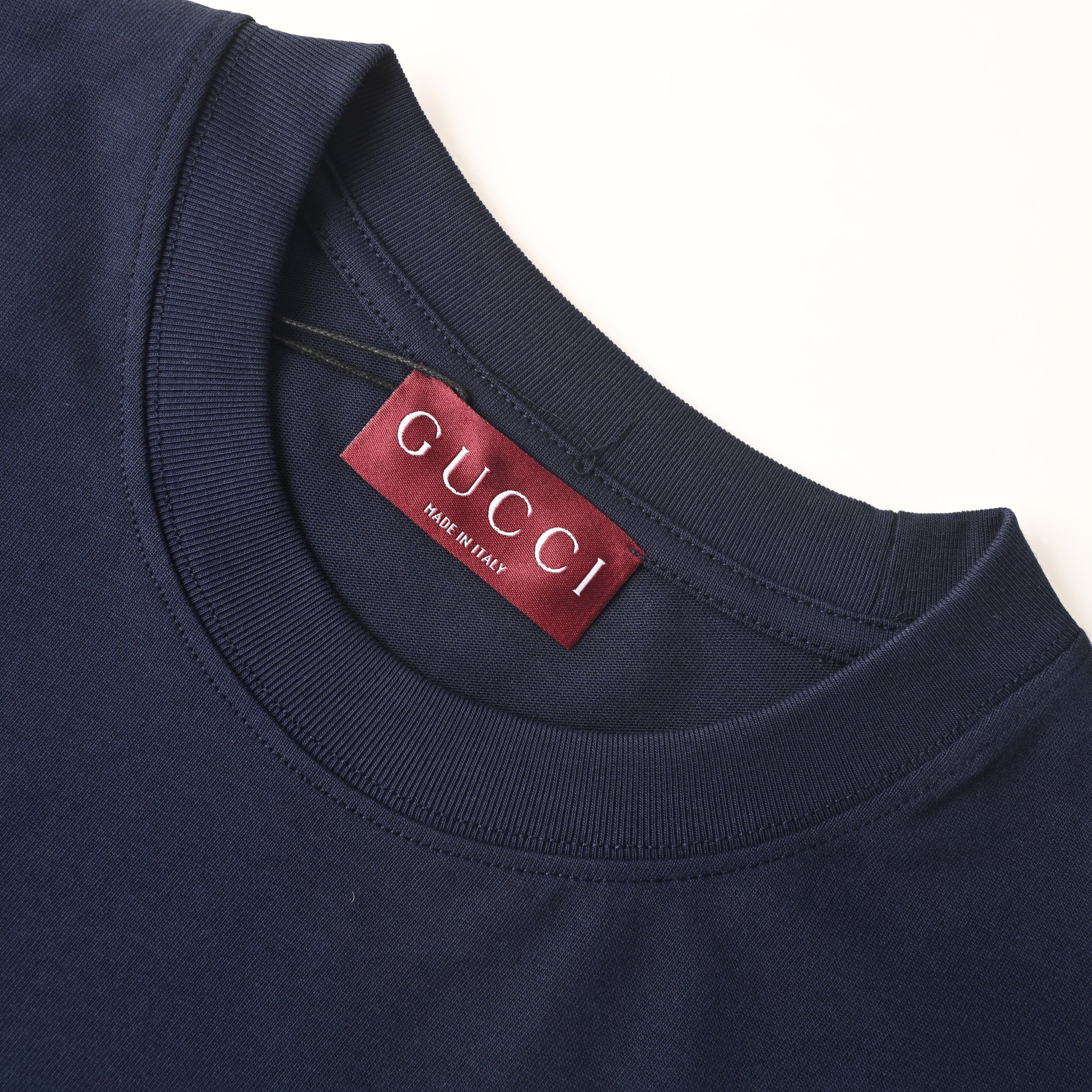 New brand new Gucci T-shirt