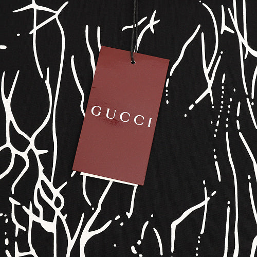 GUCCI 2026 New Arrival: All-Over Digital Print Short-Sleeve T-Shirt featuring Branch-Motif Lettering Logo