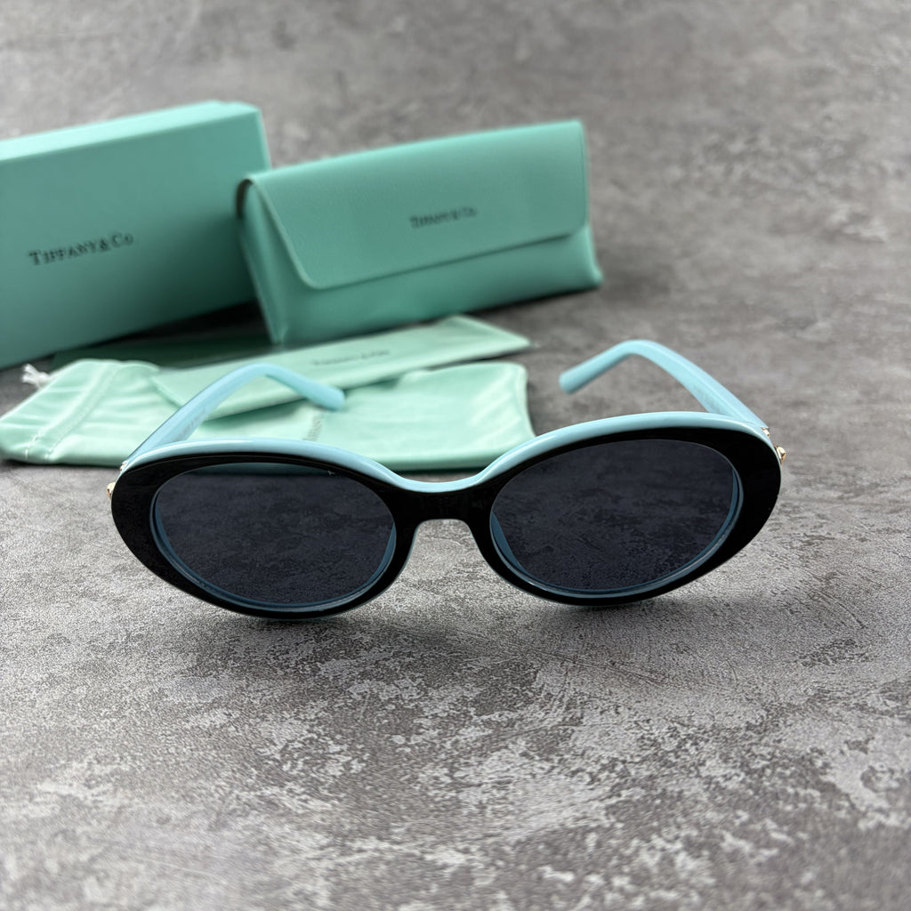 Oval Frame Sunglasses | UV-Protected Fashion Shades for Women