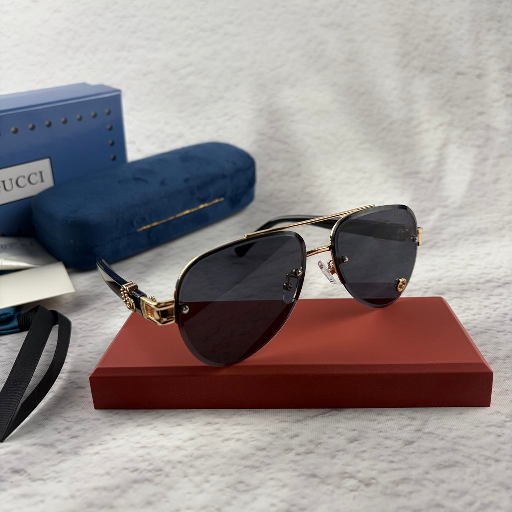 Modern Pilot Sunglasses with Gold Accents - UV400 Protection